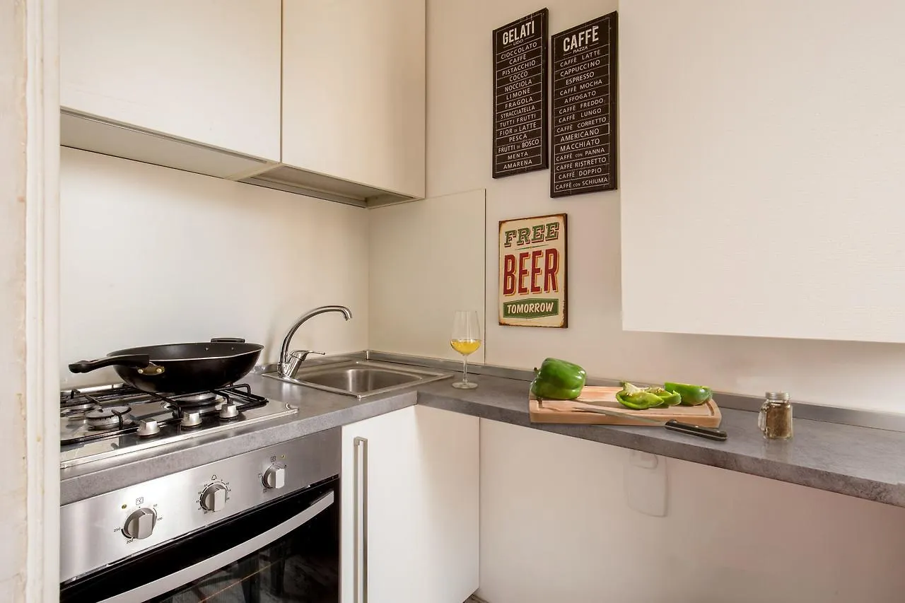 Apartment Cozy Studio Parlamento Rome